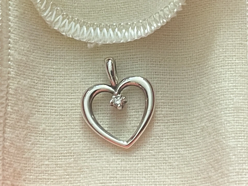 Colgante James Avery corazón con diamantes Foto 2 de 4