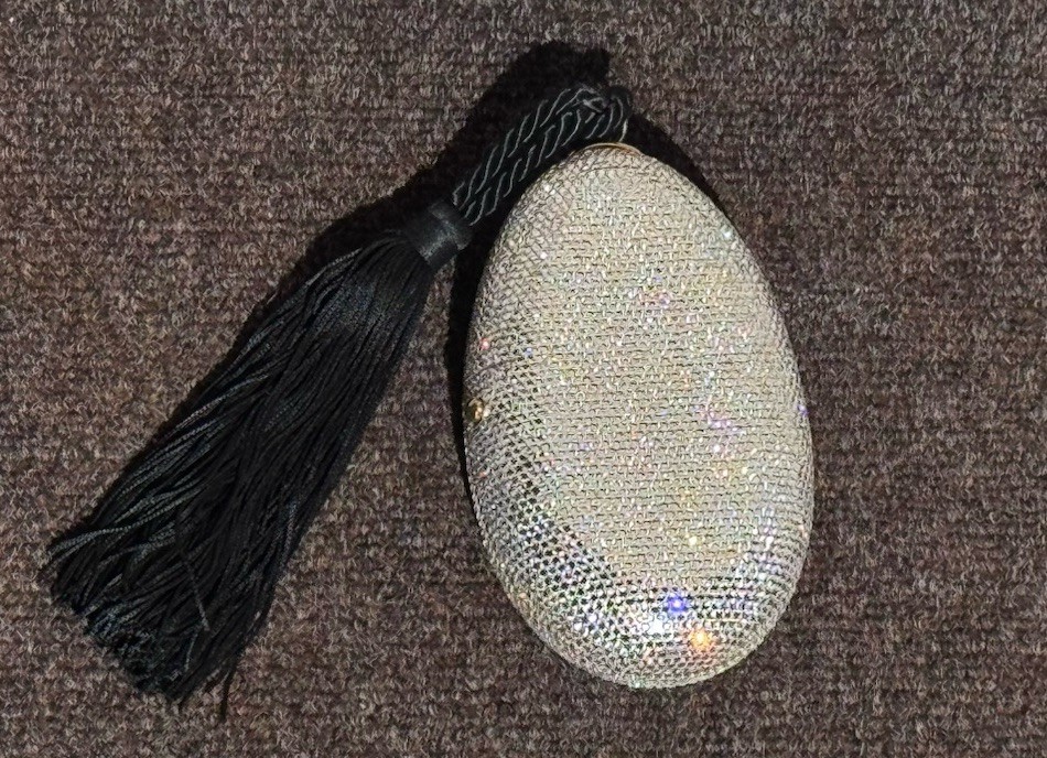 Picture 3 of 24