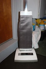 Vintage Kenmore / Whirlpool Power Clean  Upright Vacuum Cleaner 116.3937282