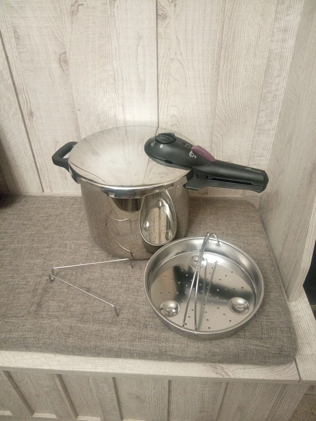 Fagor 18-10 Pressure Cooker 7L With Basket And Trivet Made In Spain