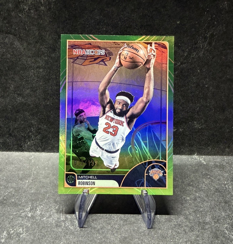 2026 NBA Hoops Mitchell Robinson Rainbow Gold and Green Foil /199 - NY Knicks