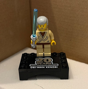 LEGO Star Wars Obi-Wan Kenobi Minifigure Anniversary Edition w/ Lightsaber Stand