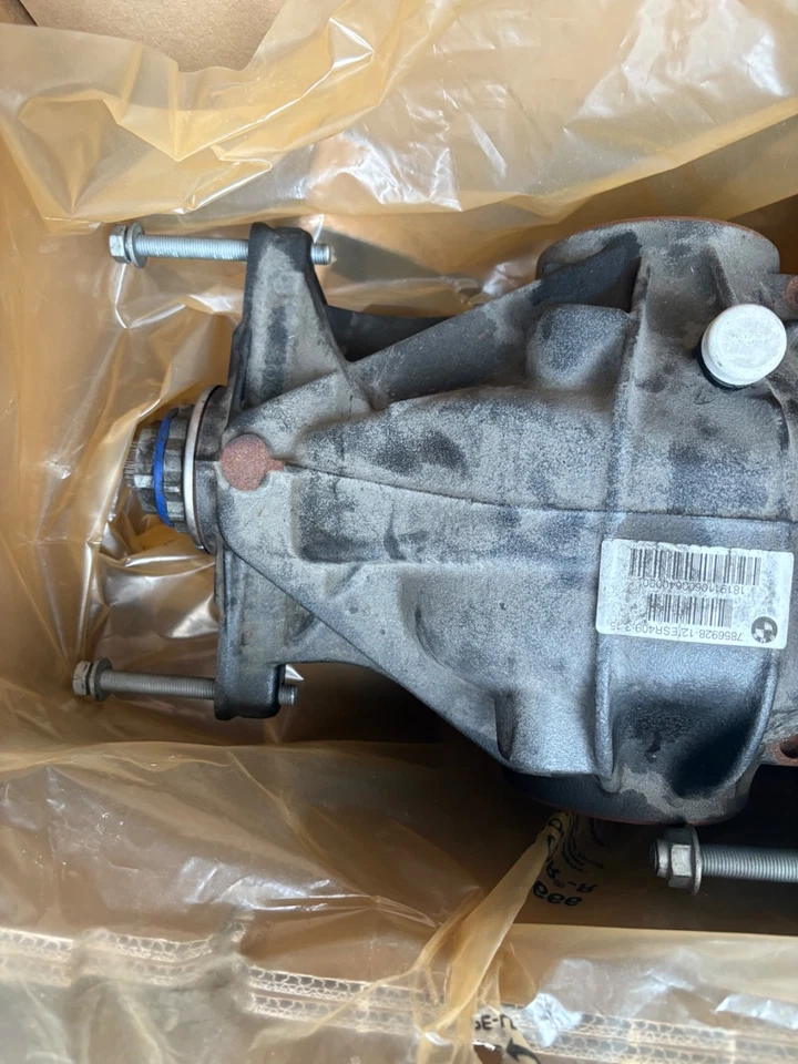 2020 bmw m8 rear differential - Image 2 of 4