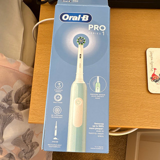 Oral B Pro Series 1 Oscillating Rechargeable Toothbrush Timer Pressure 3 Modes