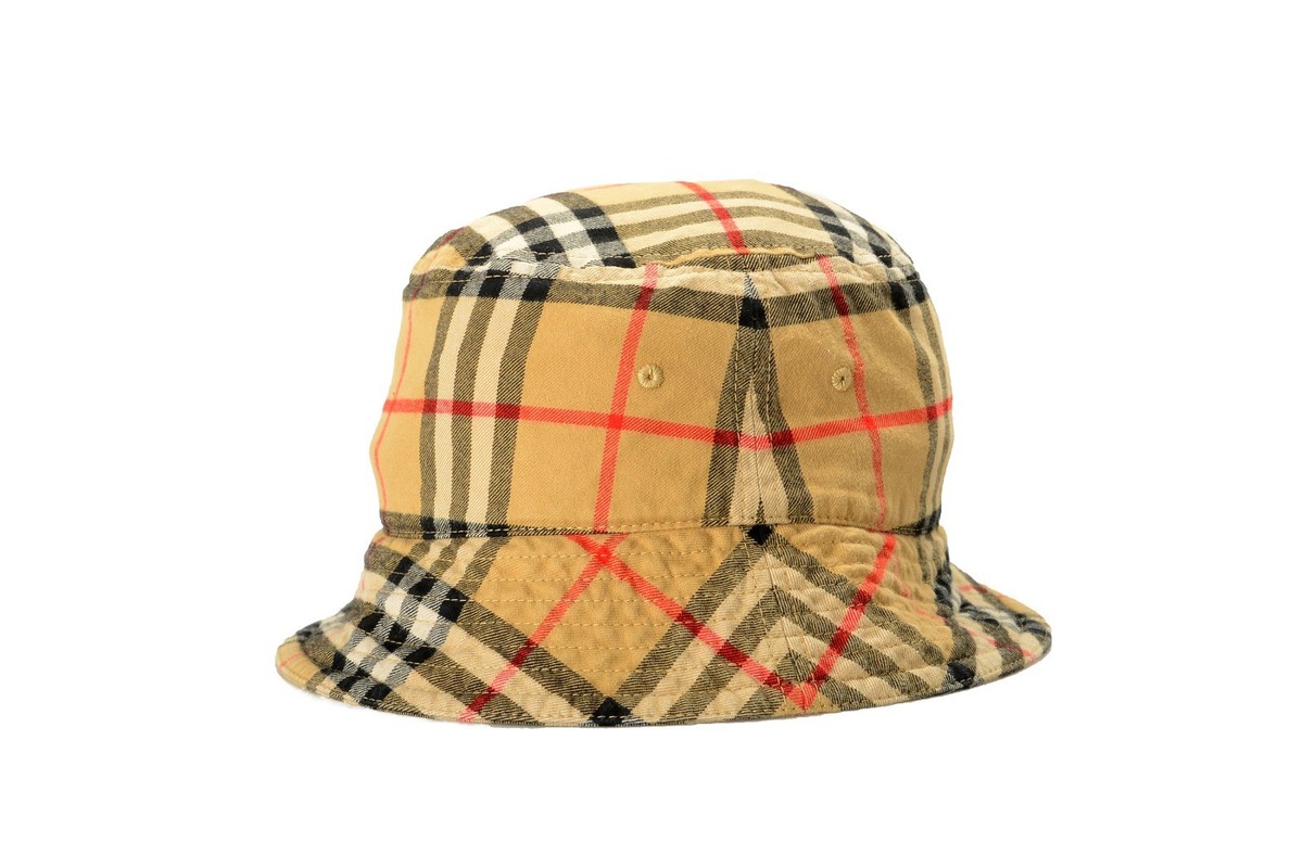 Burberry  display picture 1