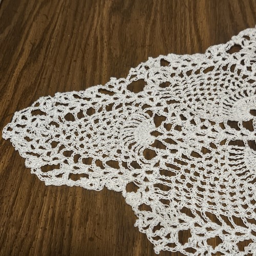 Crochet Doily in Pineapple Pattern Diamond Ecru Color - Picture 2 of 4