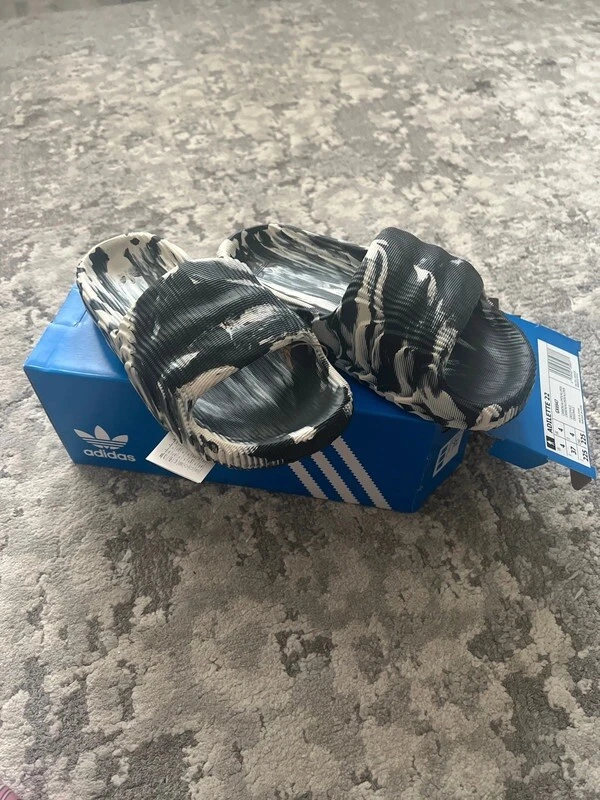 Adidas Adilette 22 Slides Carbonio Alluminio UK 4 Nuovissima