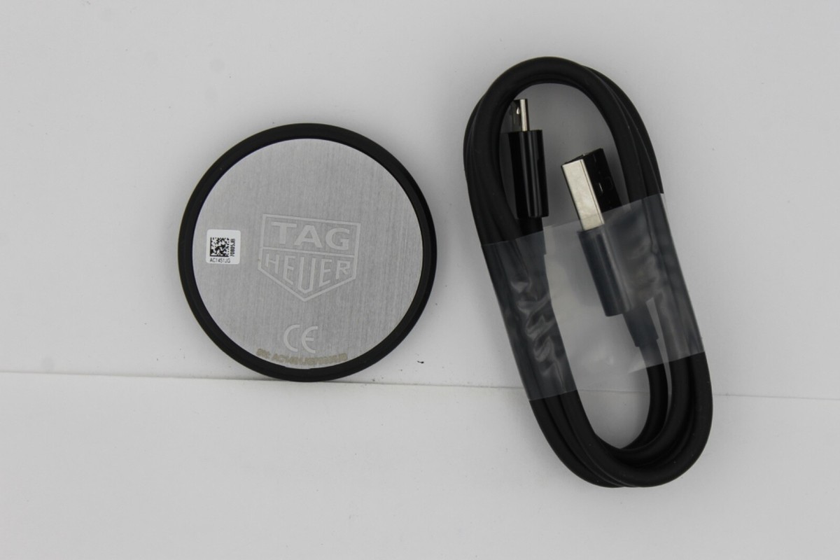 Genuine Tag Heuer Connected Modular 45 Charger & USB Cable EB0091 