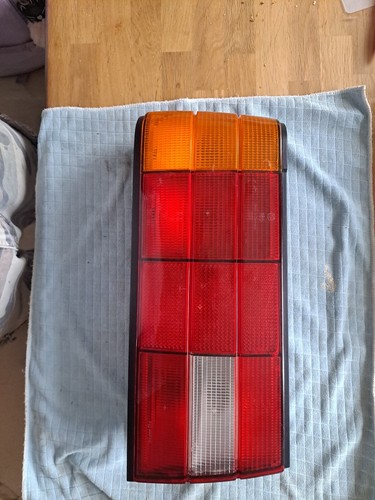 BMW 3er E30 Original Rückleuchte Heckleuchte Links hinten Rücklicht