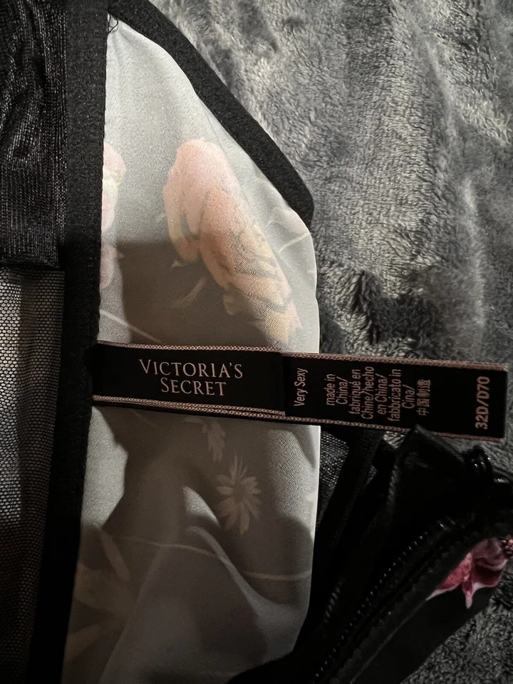 Victoria Secret 花朵紧身胸衣 — 第 3/3 张图片