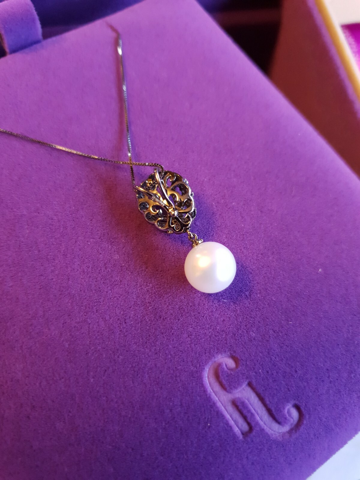 Fei Liu Whispering 18ct White Gold Diamond Tear Drop Pearl Pendant 