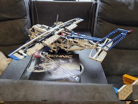 LEGO Technic 42025 Cargo Plane  Complete Set w/ Instructions and modern twist