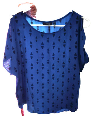 Apt 9 Petite Crepe Cold Shoulder Top Size PM Navy Blue Anchor Print Womens