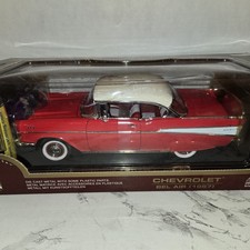 Road Legends 1:18 1957 Chevrolet Bel Air With Box.