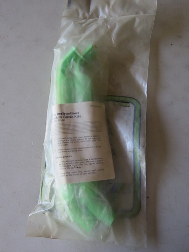 Arctic Cat SNOWMOBILE SPINDLE Covers. GREEN . P/N 0636-798 - Foto 3 di 3