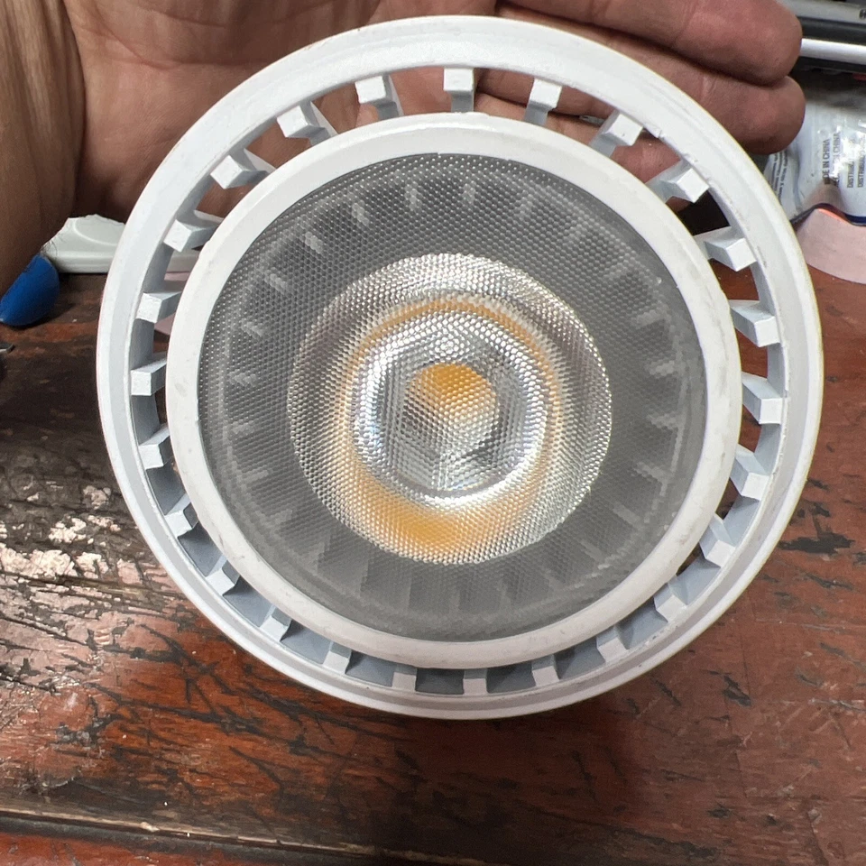 feit electric Par38 Or Similar Energy Saving Technology - Image 4 of 4