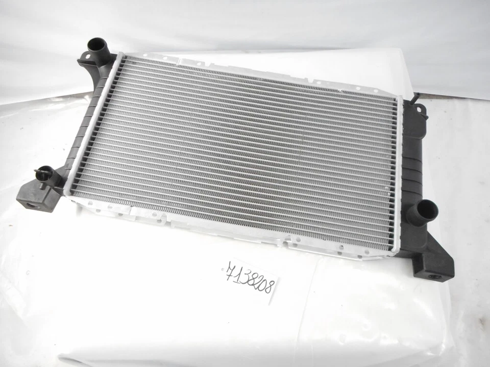 Radiator Water Cooling Engine Ford Transit 2,5 Diesel From 8/91-8/94 7138208 - Image 3 of 4