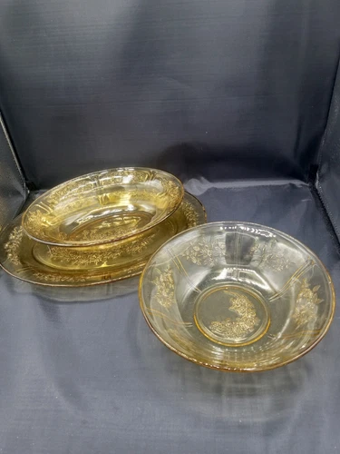 Vintage Yellow Depression Glass Serving Bowl And Trays