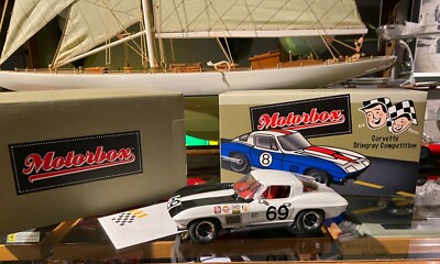 EXOTO MOTORBOX 1:18 CORVETTE STING RAY 1967 SEBRING 12 Std, NEU in OVP 