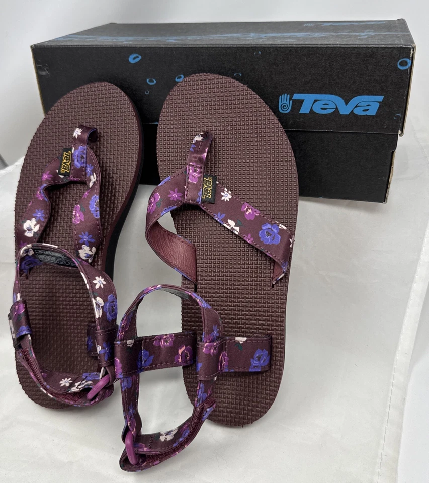 Sandália Teva Feminina Tamanho 6 Ao Ar Livre Casual Floral Cetim Roxo Sapatos Zinfandel - Imagem 2 de 4