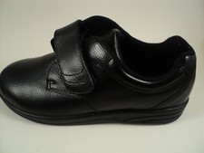 Women  s basix by P.W. minor Shoes Black Size 6.5 W Pre owned / Good Condition 