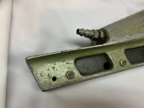 Vintage Made In USA Berryfast Pneumatic Air Finish Nailer 41-5334! Works Great! - Picture 3 of 15