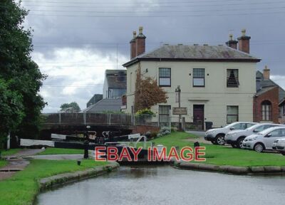 FOTO STOKE BOTTOM LOCK UND DIE NAVIGATION INN WORCESTERSHIRE STOKE BOTTOM LOCK