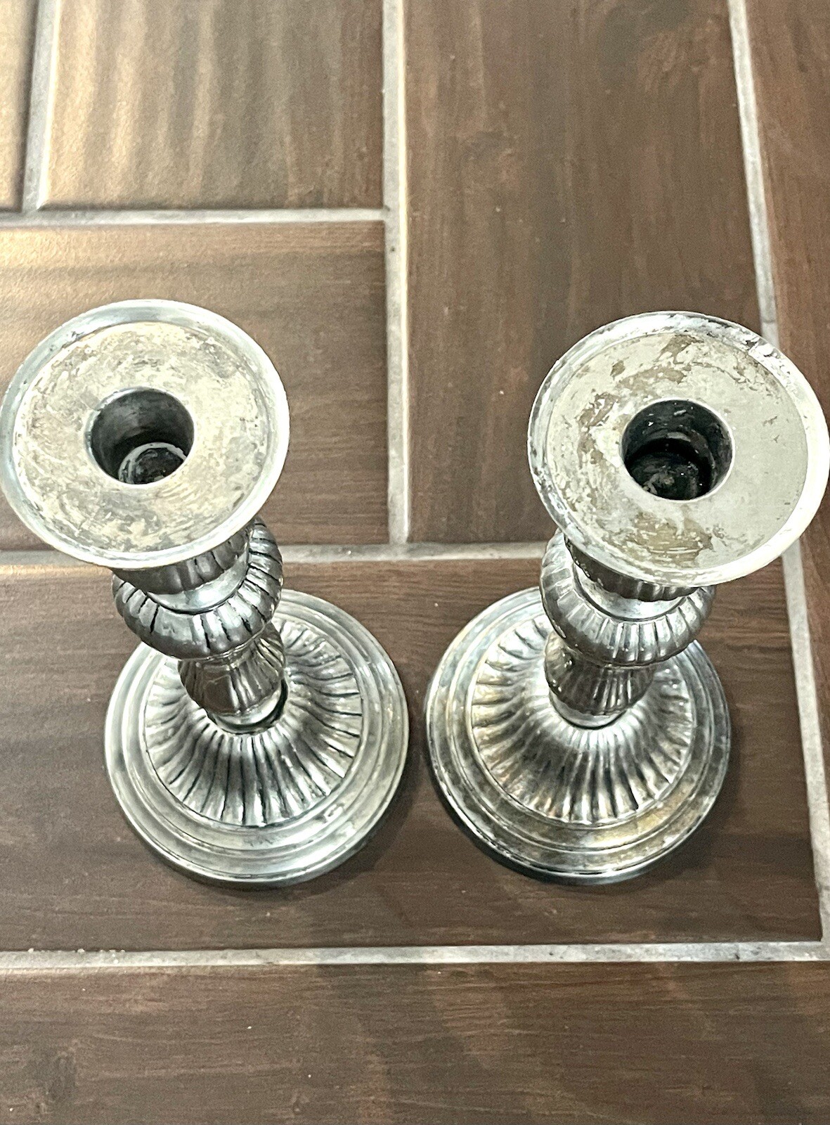 10&rdquo; Pair Hosley Classic Collection Patina Pewter Silver Tone Candlestick Holders