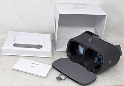 Google Daydream View Charcoal 2017 Edition VR Headset - GA00204-US G014A D9SCA