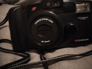 Vintage 1990s Chinon Auto 3501 35mm Film Camera Black, inc Strap TESTED WORKING