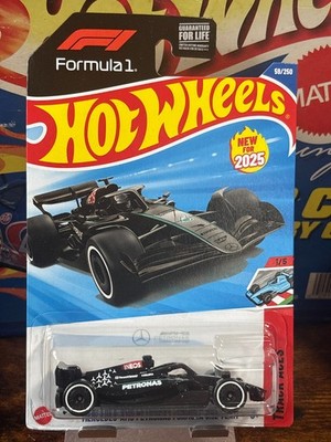 2025 Hot Wheels Formula 1 Mercedes-AMG Petronas F1 Team 1:64  (B02)