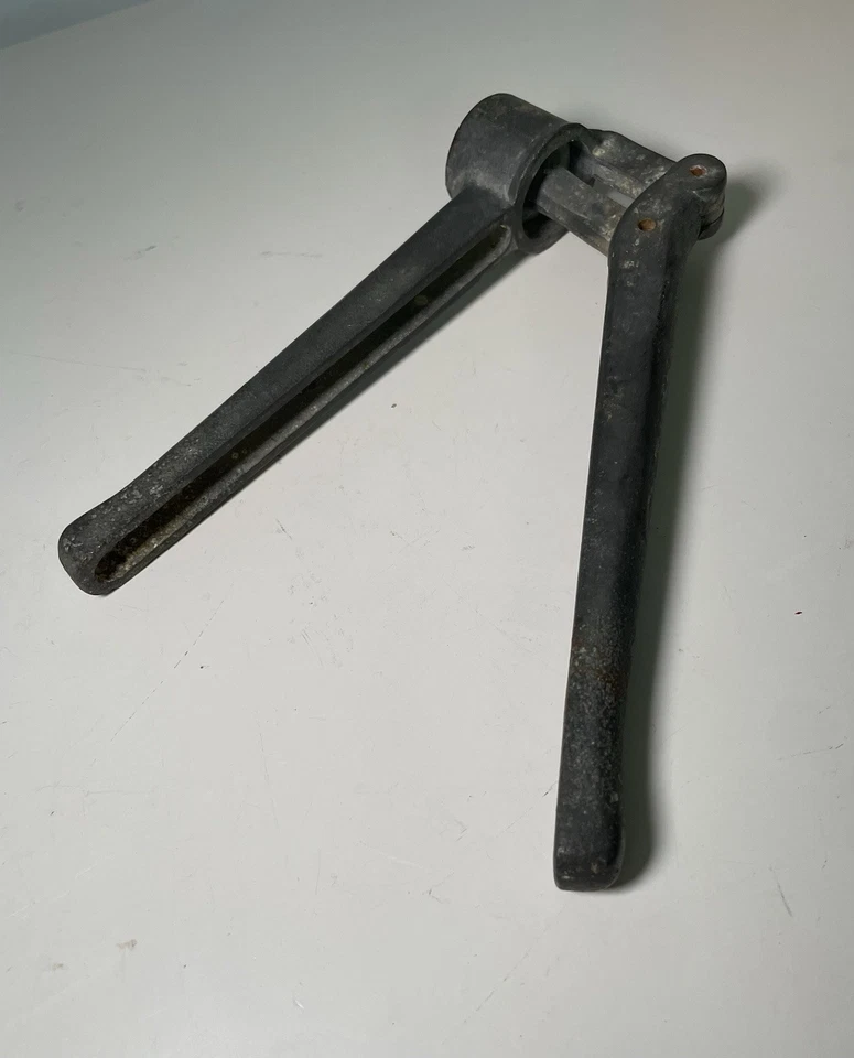 Prensa de ajo vintage - pequeña Foto 3 de 4