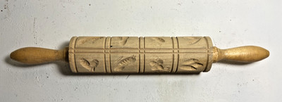 Vintage hand carved wooden rolling pin - leaf designs