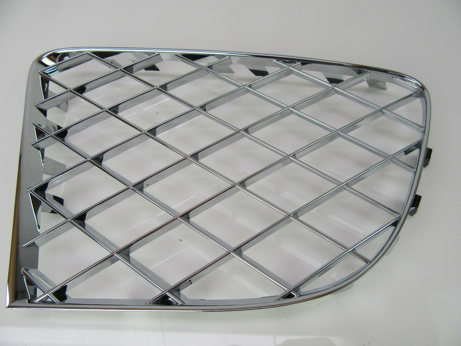 Bentley Continental Gt Gtc right front bumper grill chrome 707