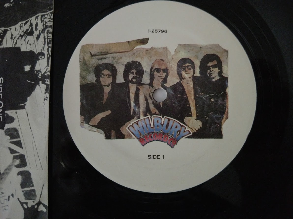 TRAVELING WILBURYS LP VOLUME ONE 1988 WILBURY RECORDS 9 25796-1