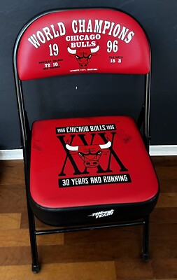 シカゴ　ブルズ　折りたたみチェア PLAYOFFS 30周年 赤 Chicago Bulls 1995-96 NBA Commemorative Folding Chair 72 Wins