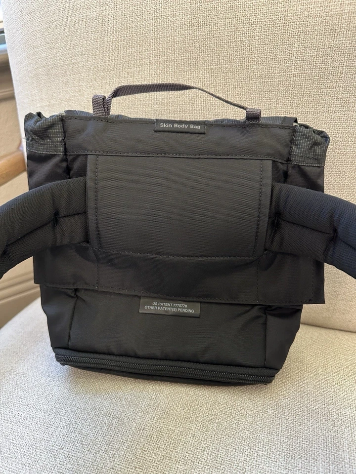 Bolsa corporal Think Tank Photo Skin con cinturón de velocidad profesional V2.0 pequeña-mediana Foto 3 de 4