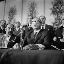 Menachem Begin Holds A Press Conference In London Uk 1972 Old Photo