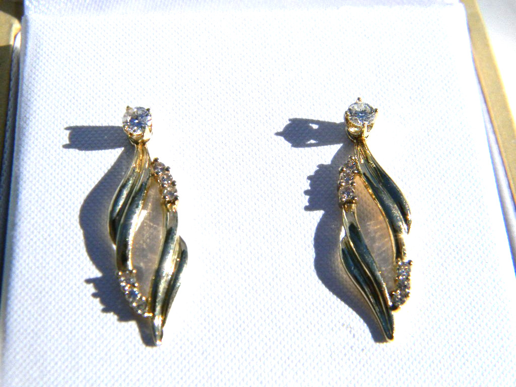 14K Solid Yellow Gold Dangle Diamond Earring Jack… - image 6