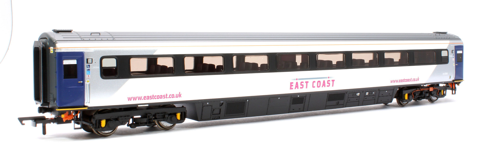 Hornby R40244 Mk3 Trailer First Disabled East Coast 41098