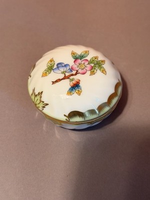 Herend Porzellan Schmuckdose Queen Victoria Vintage