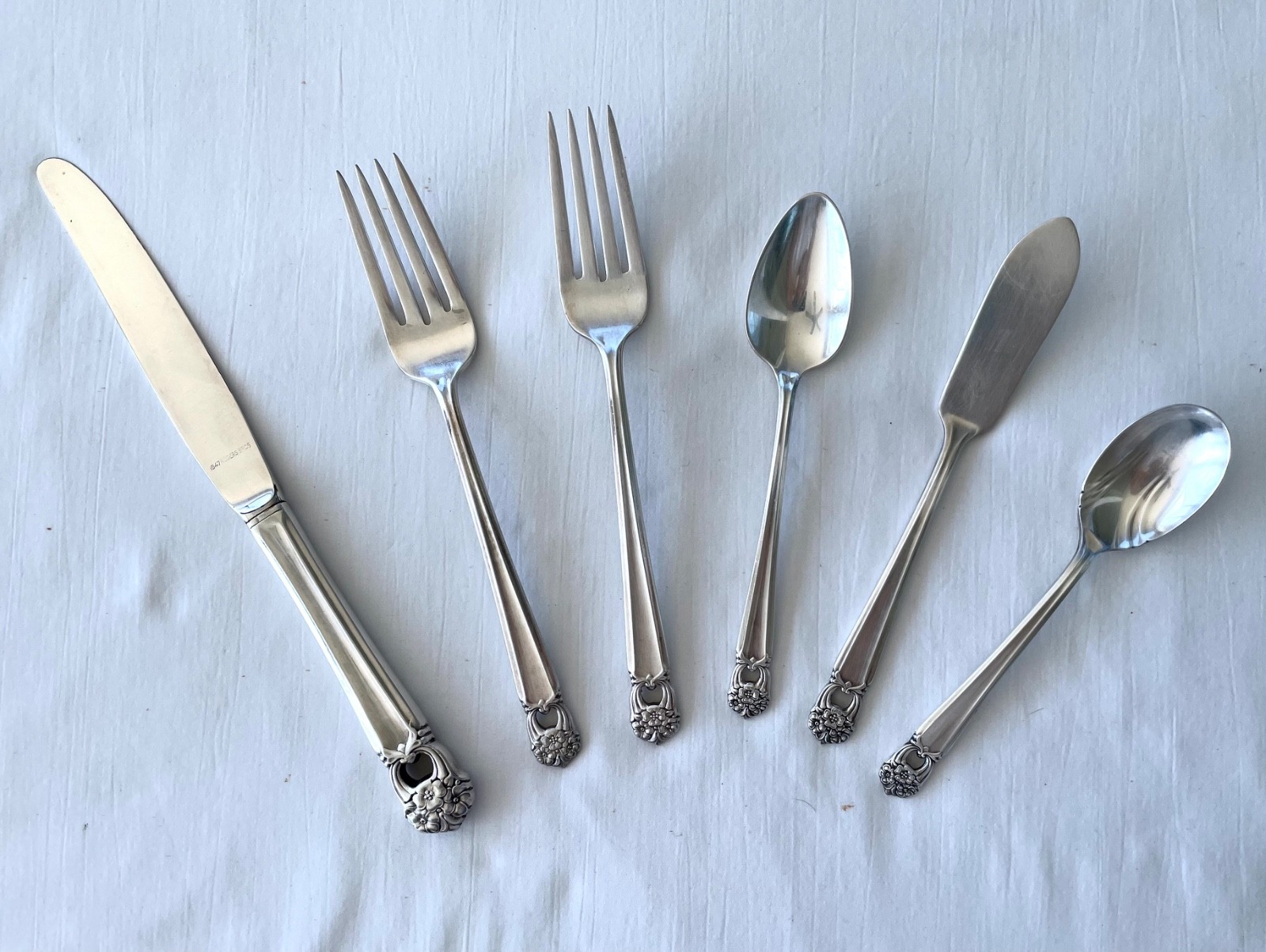 Lot of 6 - VTG Rogers Bros 1847 Silverplate Eternally Yours Floral Master