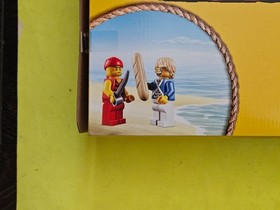 LEGO Pirates Chess Set 40158 - Retired - Rare - BRAND NEW in Box Sealed
