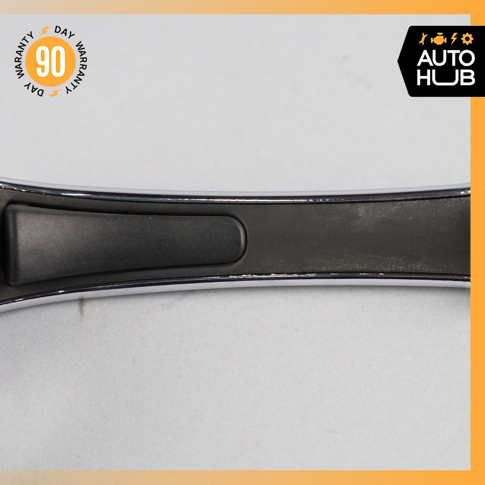 08-19 Maserati GranTurismo M145 Front Left Side Door Handle Chrome OEM