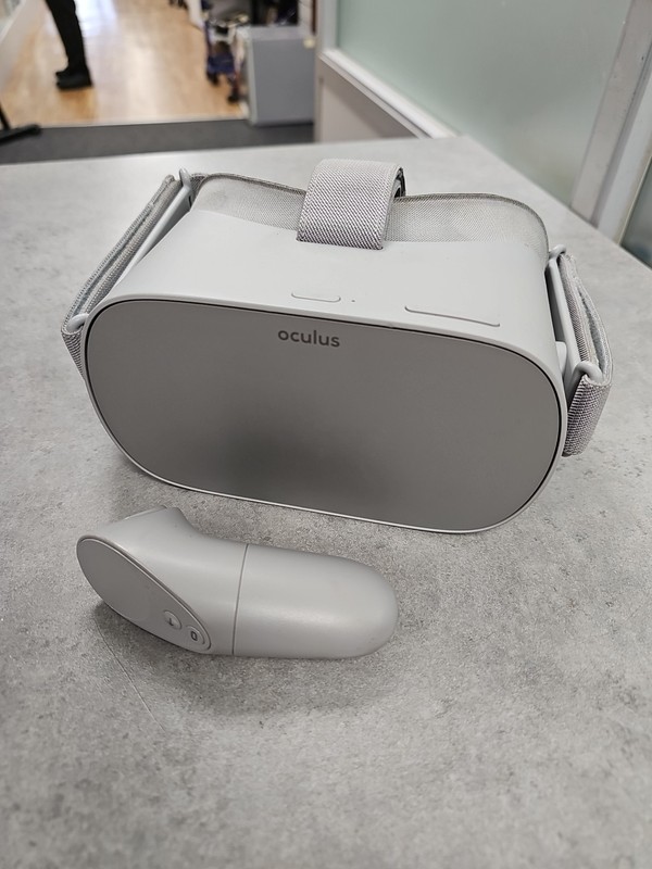 Oculus Go VR Headset - 32GB - With Remote