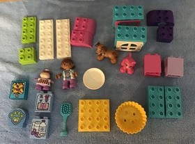LEGO Duplo Doc's Pet Vet Care Set #10828 Complete