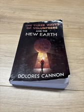 The Three Waves of Volunteers and the New Earth - Paperback - ACCEPTABLE