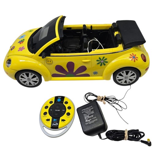 VTG Yellow Sharper Image ZipConnect Stereo VW Beetle GT806 AM/FM/Alarm/iPod