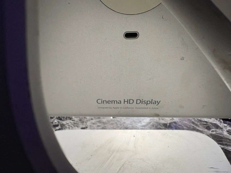 Apple A1083 30" 2560x1600 Firewire USB LED Cinema Display No Power Supply - Image 3 of 3