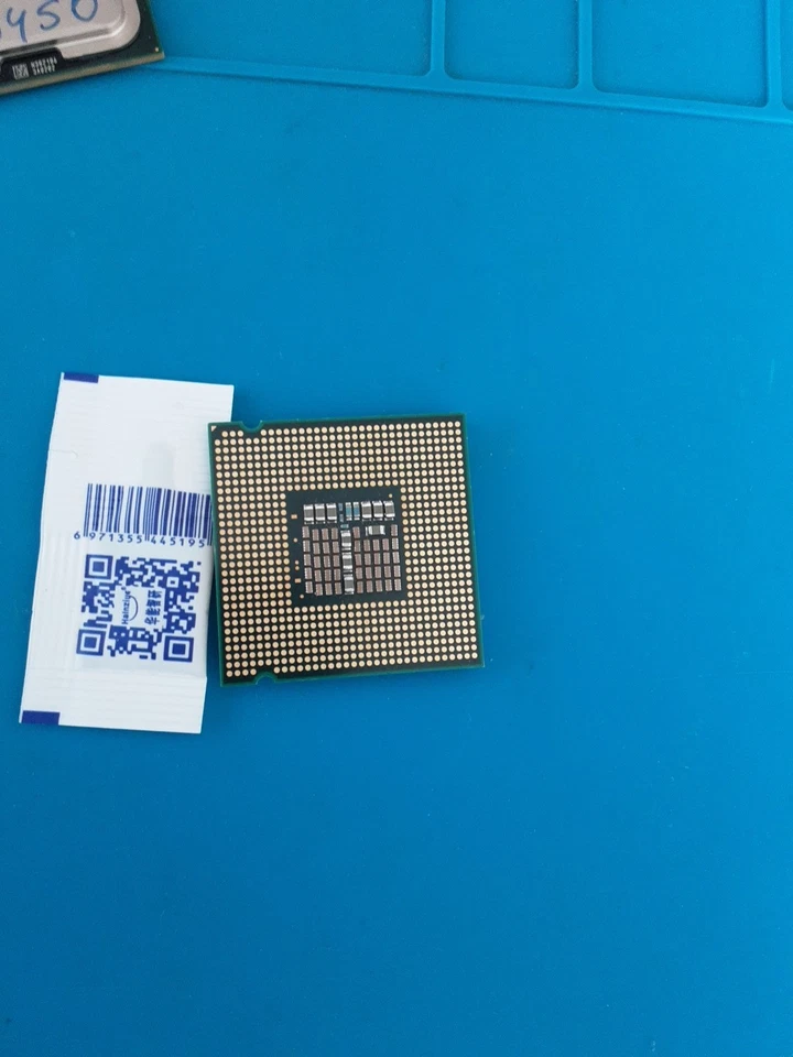 Intel Core 2 Quad  Q6700 / 4 x  2,66 GHz / 8MB / 1066GHz / Prozessor - Immagine 2 di 2